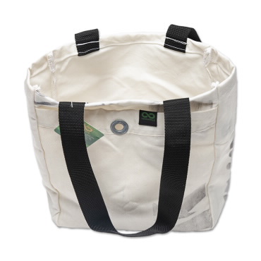 Natural Mailbag Tote - USPS Holiday Gifts | Sincerely Yasmin